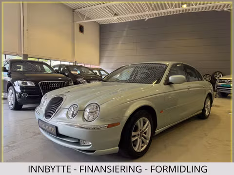 Jaguar S-TYPE